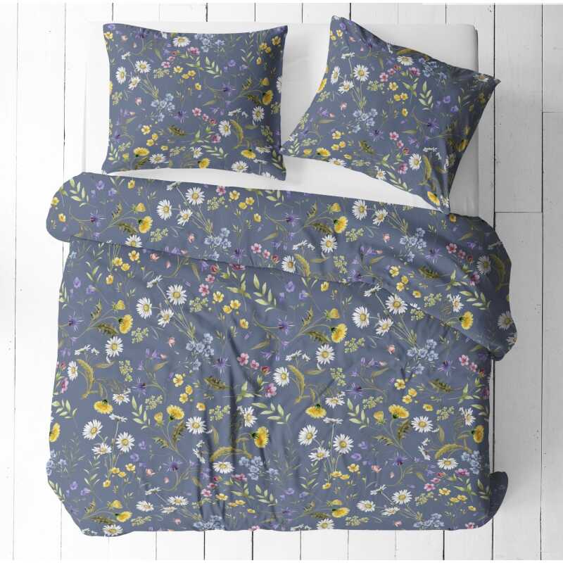 KET 2015 bavlnená súprava obliečok 1+1 vo veľkostiach 140×200 cm, 140×220 cm a 160×200 cm je vyrobená zo 100 % bavlny s plošnou hmotnosťou 130 g/m². Jej priedušnosť a ľahkosť ju robia ideálnou na letné mesiace a prechodné obdobia. Súprava 1+1 obsahuje jednu obliečku na paplón a jednu obliečku na vankúš.